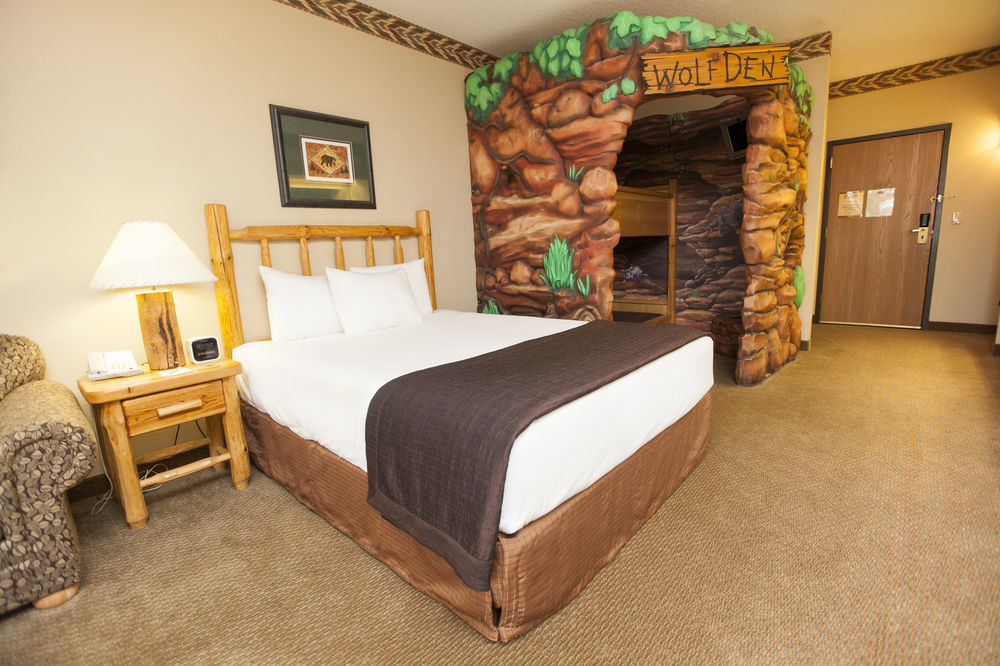 Great Wolf Lodge New England Leominster Exterior photo